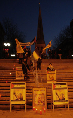مسيرة شموع في ألمانيا إحياء للذكرى السابعة لاستشهاد عرفات 