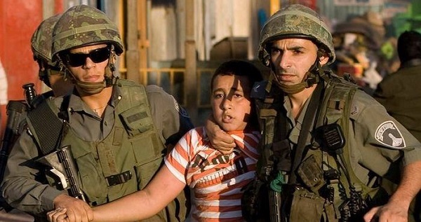 في يوم الطفل الفلسطيني: 200 طفل فلسطيني في معتقلات الإحتلال